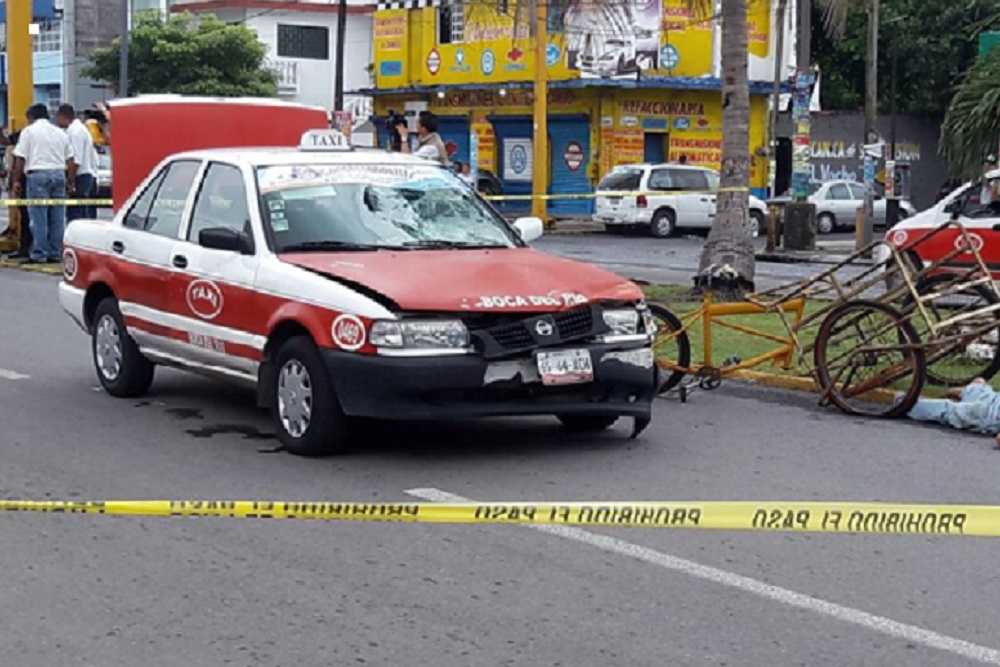 Muere hombre al ser atropellado por un taxi en Veracruz