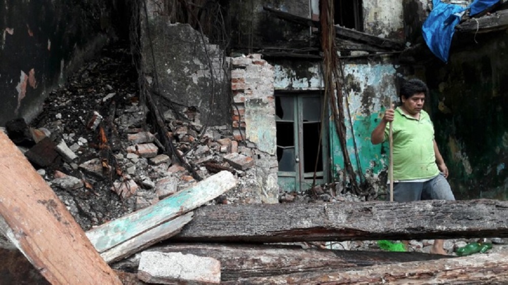 Aparecen dueños de casa colapsada en el Centro Histórico de Veracruz