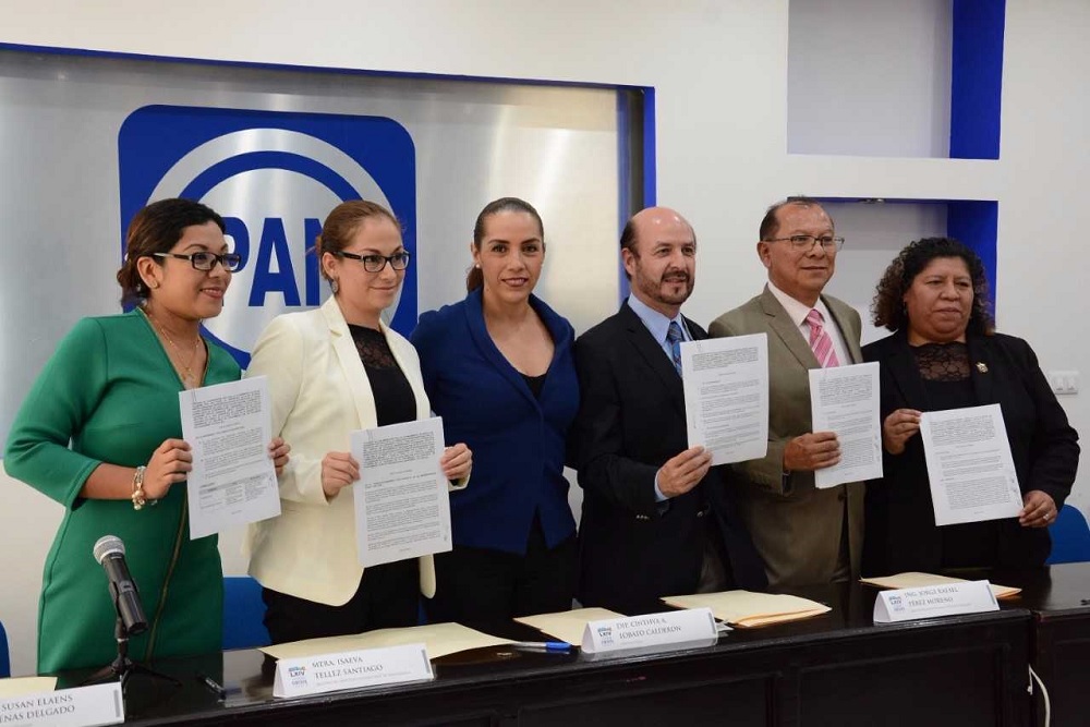Logra Cinthya Lobato convenios para que cinco universidades brinden becas a jóvenes