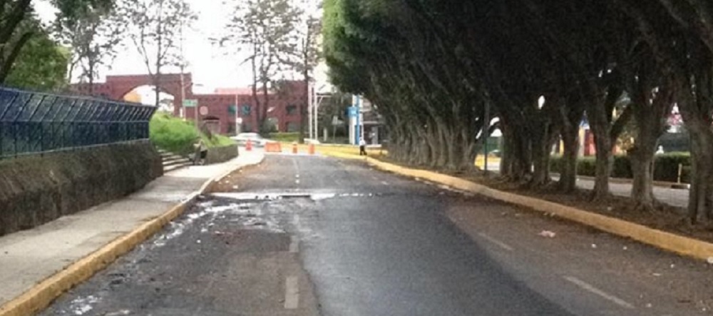 Cierran accesos al Congreso del Estado ante la movilización CNTE/MMPV