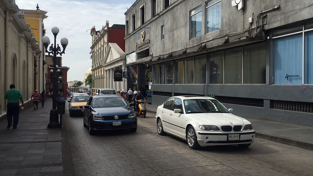 En Córdoba multan a automovilistas que no cuentan con verificación vigente