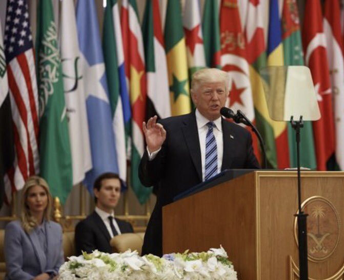 Kushner niega ante Congreso de EUA haberse coludido con Rusia