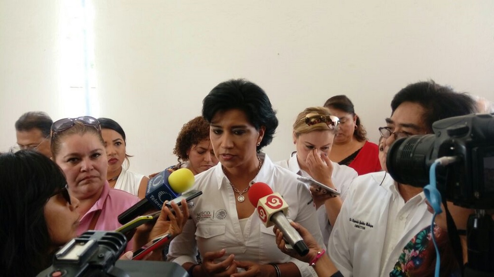 Derechohabientes del ISSSTE reclaman a Elizabeth Morales por mal servicio en Coatzacoalcos
