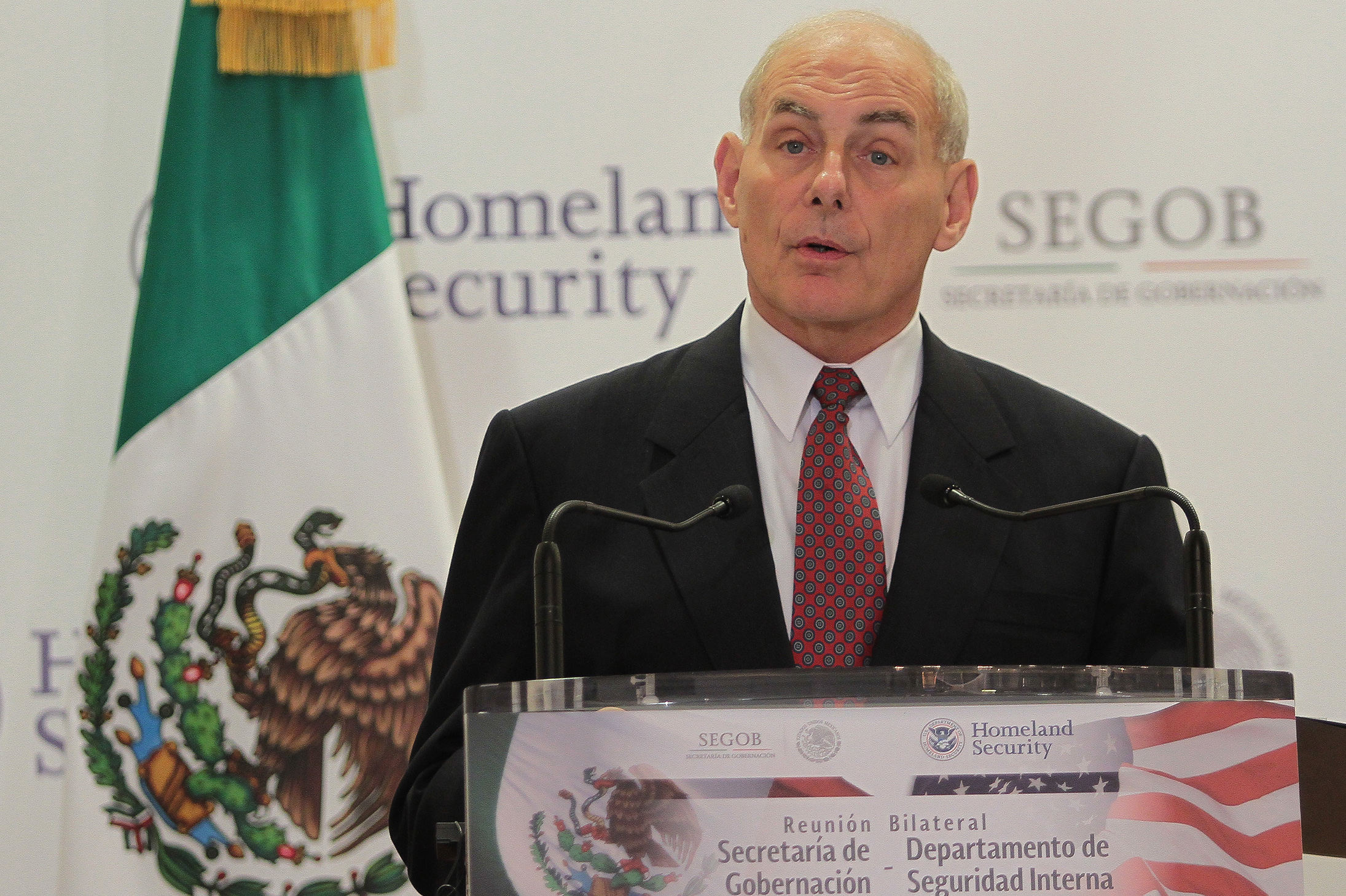 John Kelly asume como Jefe de Gabinete en EUA con expectativa de levantar la moral
