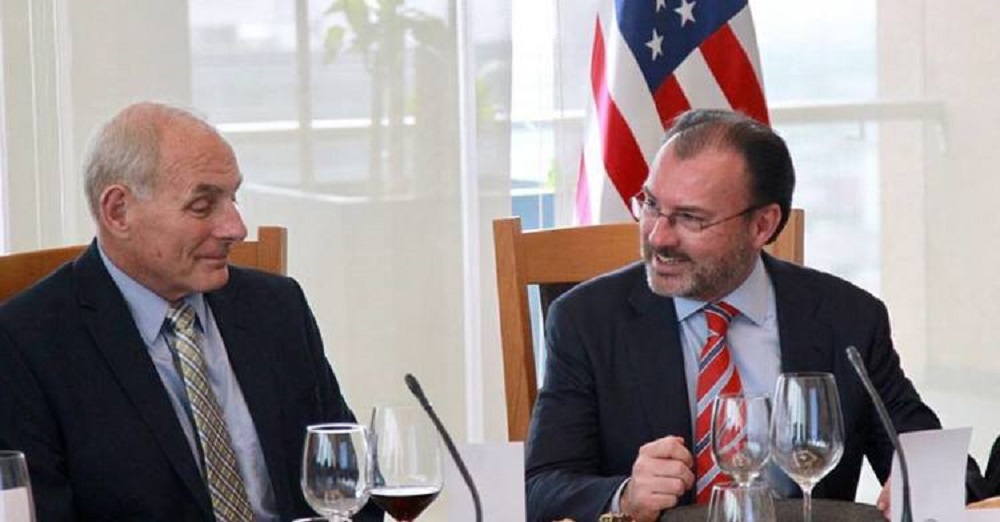 Analizan los secretarios Videgaray y Kelly medidas para facilitar flujo de personas y bienes en la frontera
