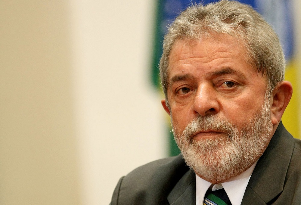 Condenan a nueve años y medio de prisión a Lula da Silva por lavado de dinero y cohecho