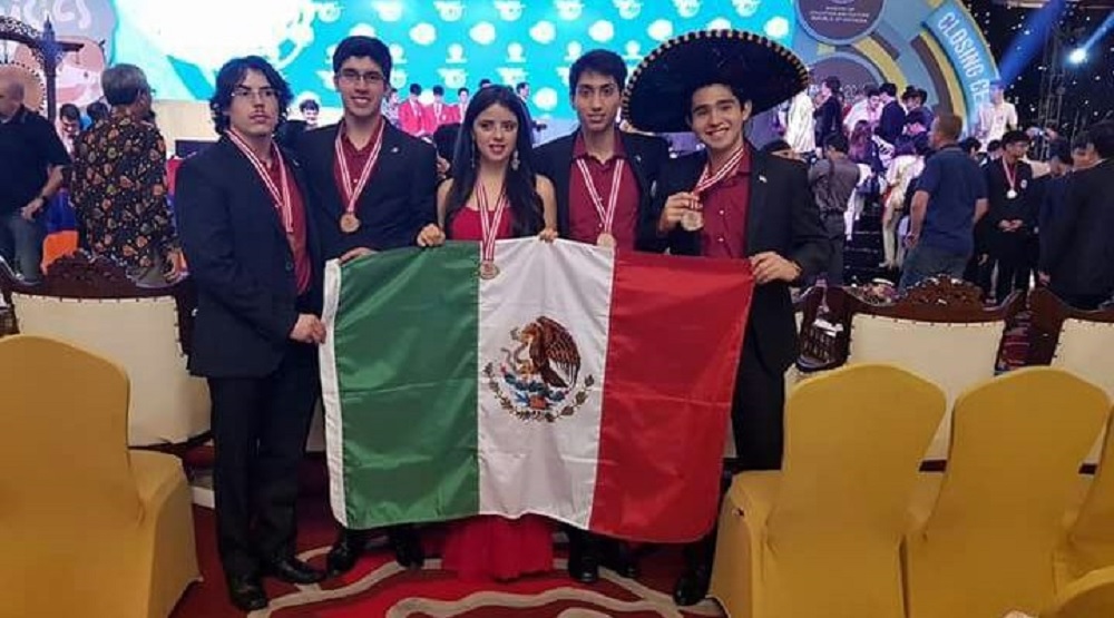 Mexicanos obtienen tercer lugar en Olimpiada de Física en Indonesia