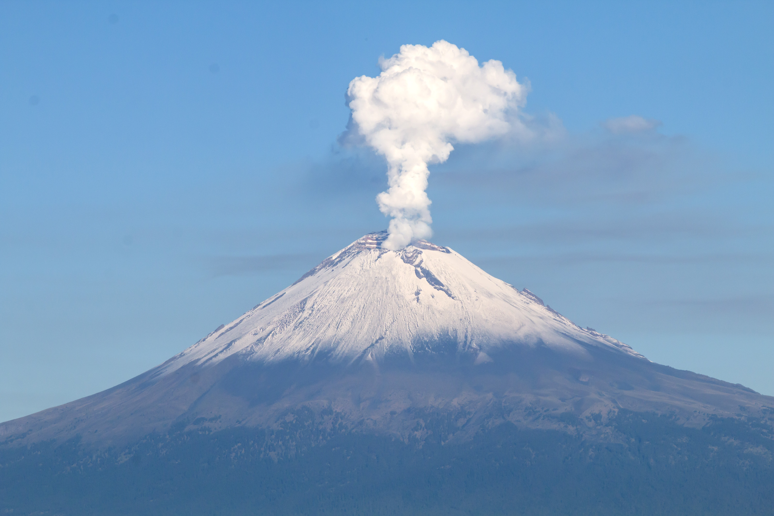 Popocatépetl mantiene “mucha actividad”, destaca Protección Civil