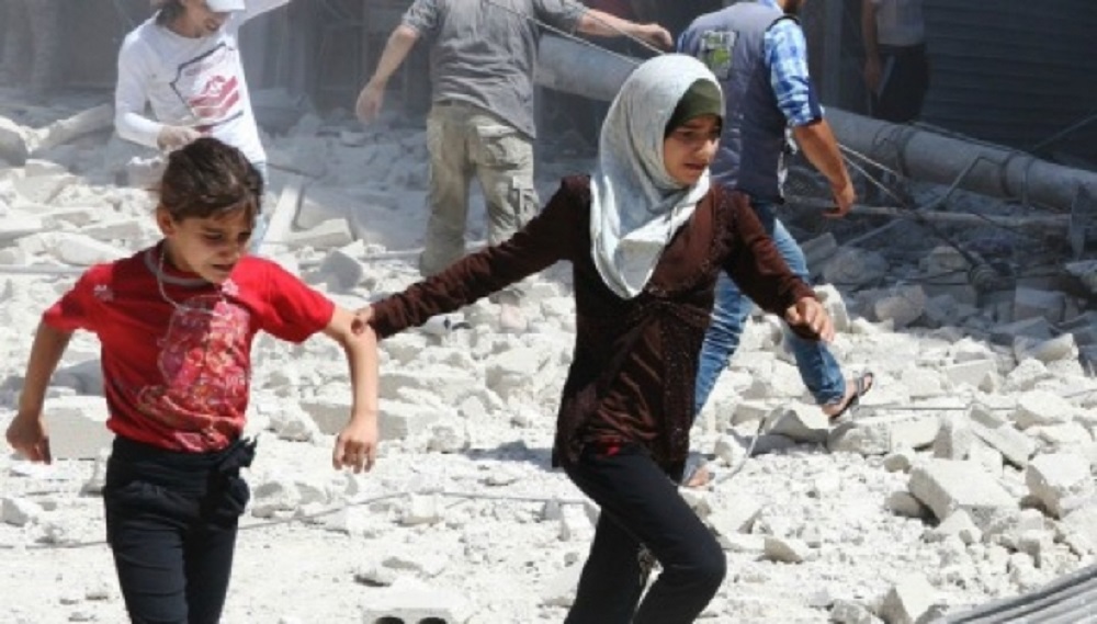 Niños sirios de Mosul bajo control yihadista con daños psicológicos