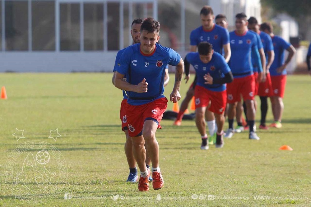 Los Tiburones Rojos inician su preparación para recibir al Necaxa