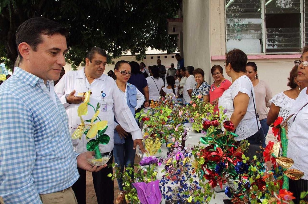 Clausuran autoridades municipales de Tierra Blanca cursos taller para mujeres
