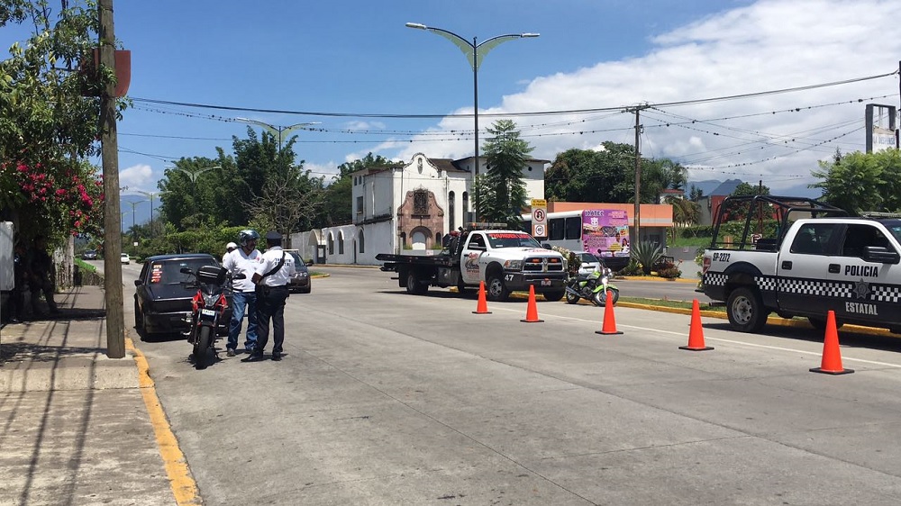 Tránsito del Estado en Fortín inicia operativos para detectar que vehículos cuenten con verificación
