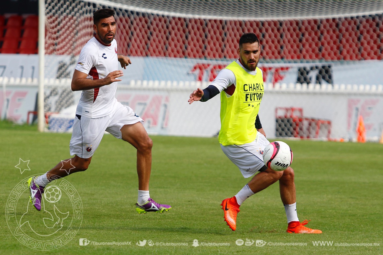 Los Tiburones Rojos realizaron un ensayo táctico