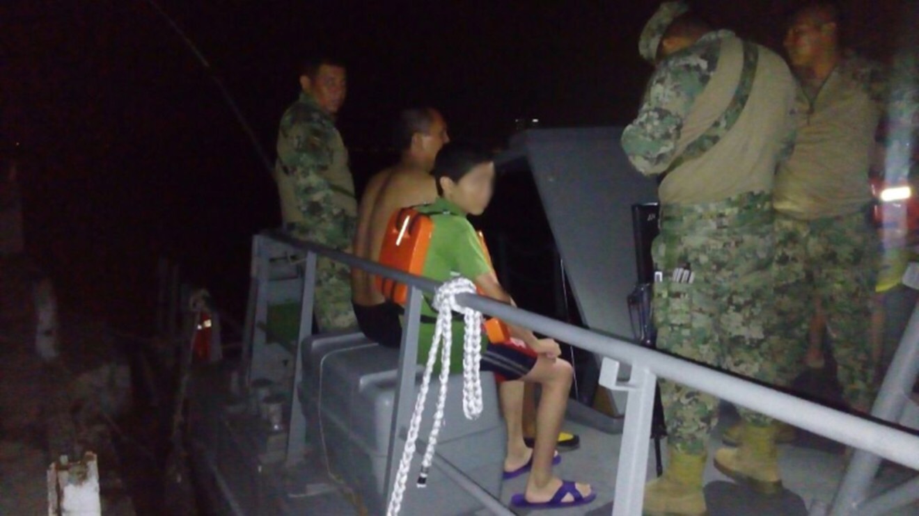 Rescató  Armada de  México a tres personas a la deriva en la Isla Sacrificios