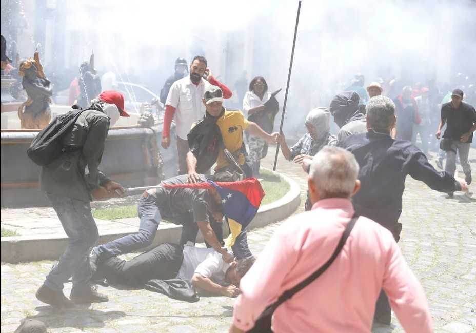 Condena México violencia en la Asamblea Nacional de Venezuela