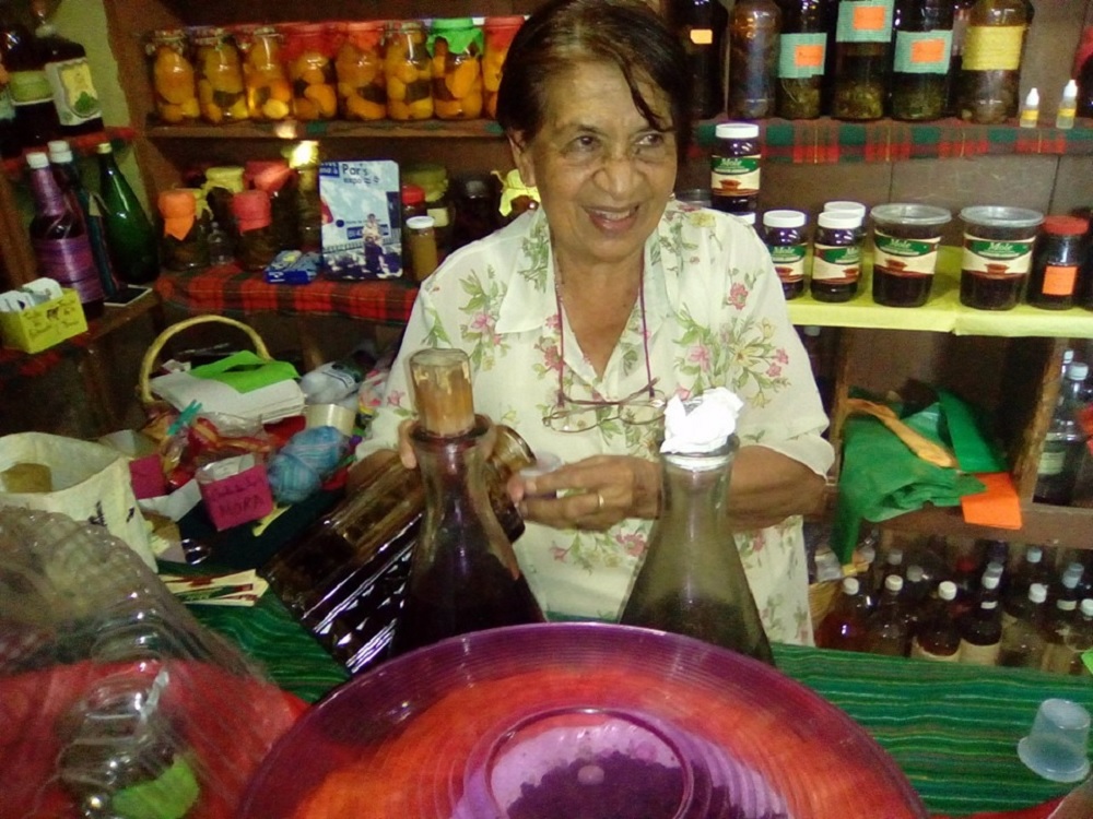 El Verde, el licor tradicional de Xico