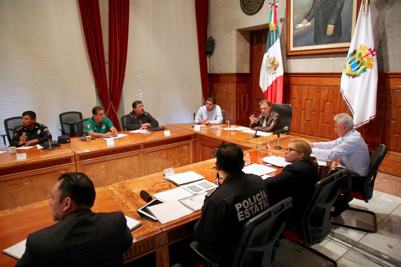 Se reúne el gobernador Yunes con mandos de seguridad en el estado