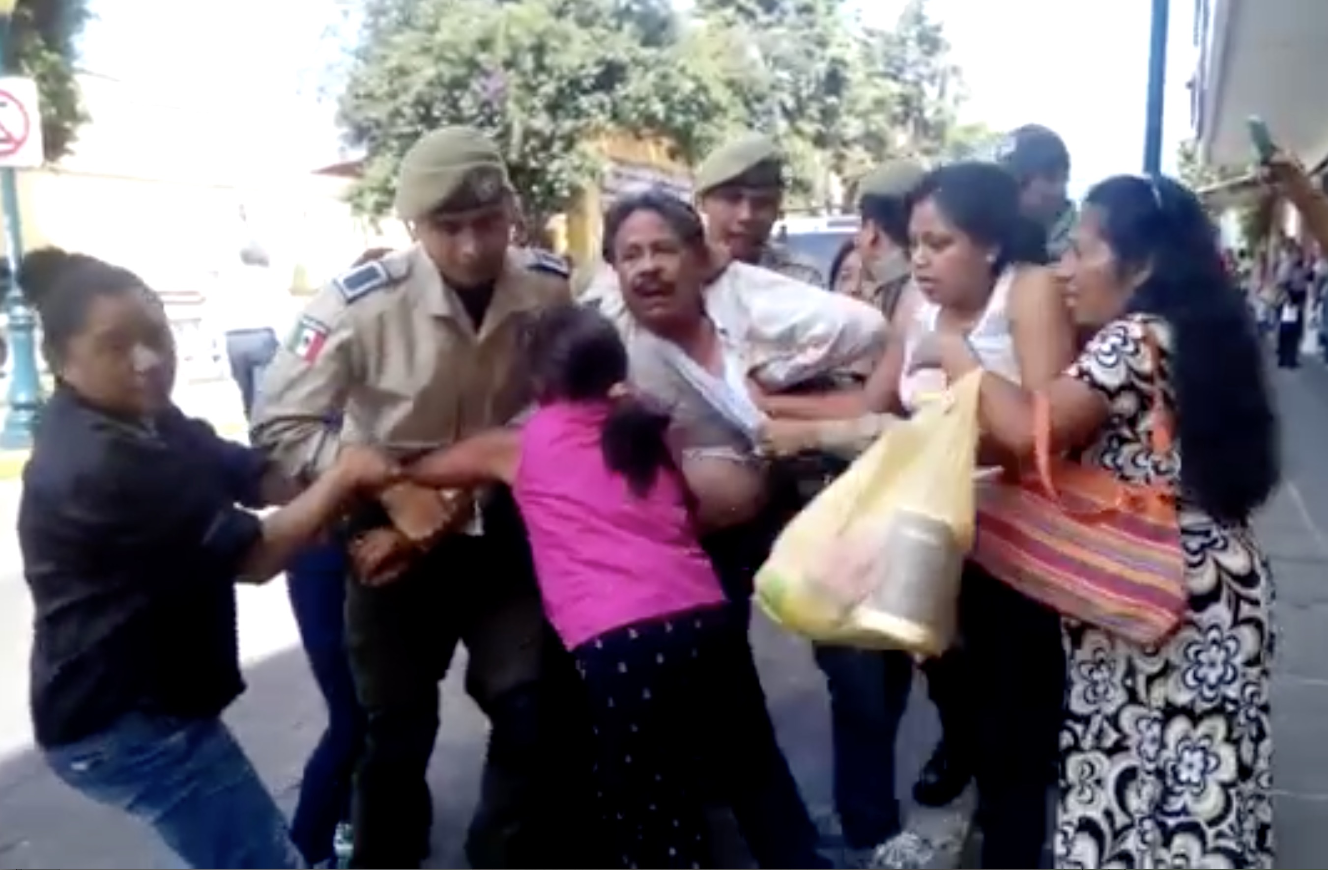 Antorcha culpa al alcalde de Coatepec por detención de comerciantes; anuncian protestas