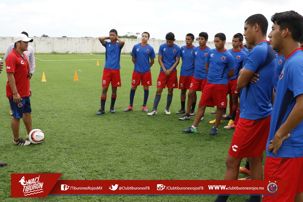 Los Tiburones Rojos Sub-17 por el liderato en la Liga MX