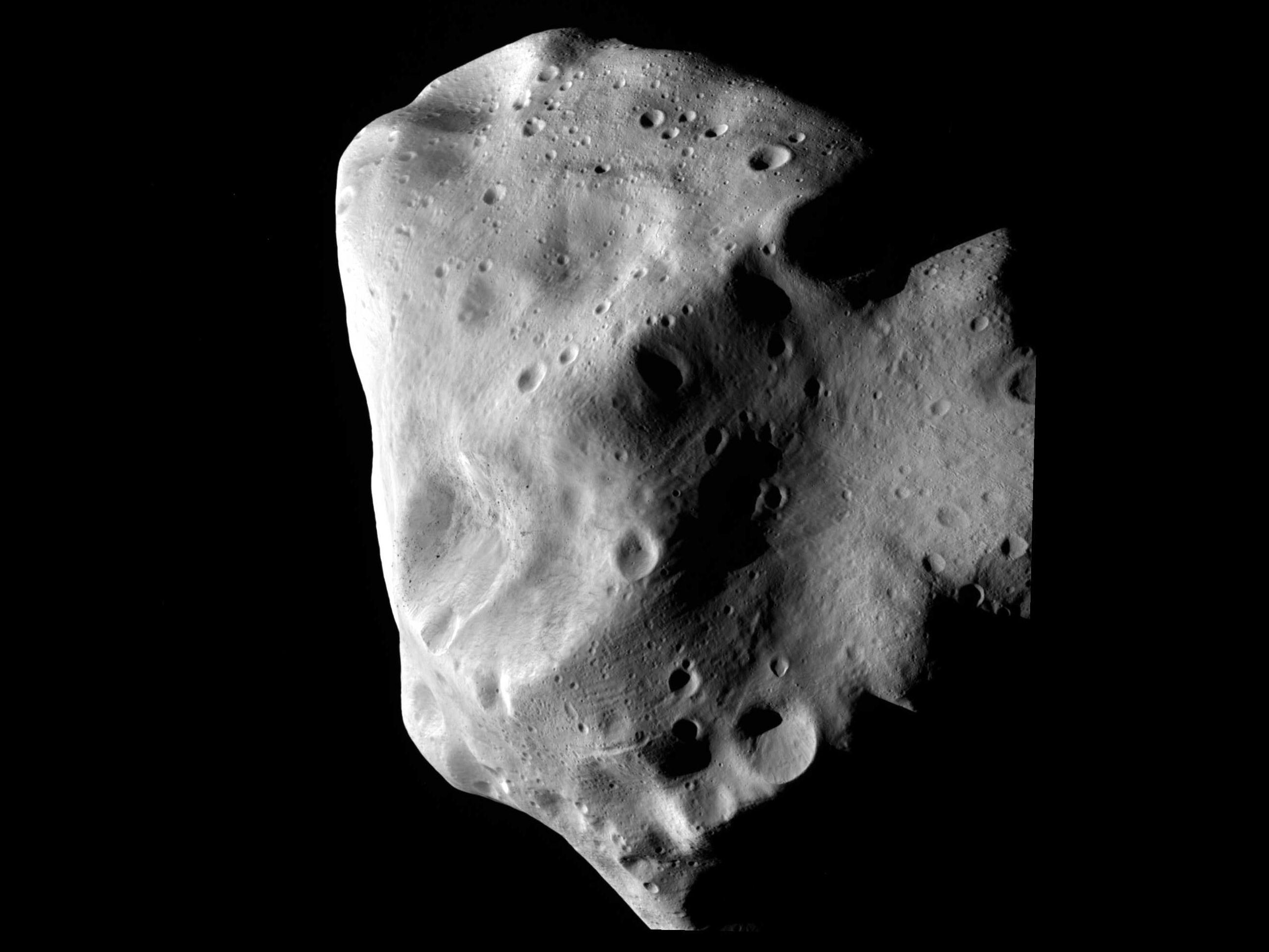 Florence, asteroide gigante que pasará mañana cerca de la Tierra