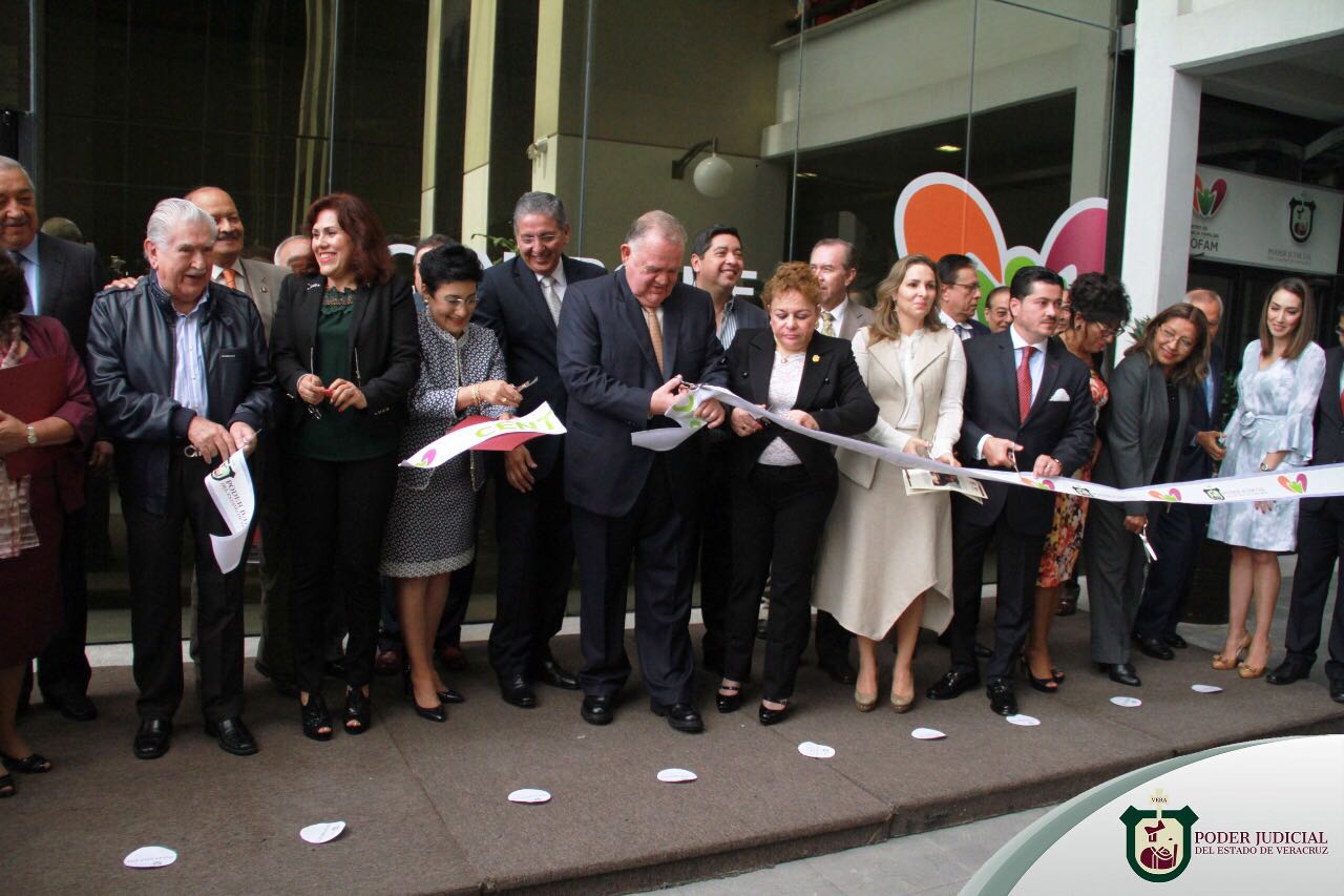 Inauguran Centro de Convivencia Familiar para padres divorciados, en Xalapa