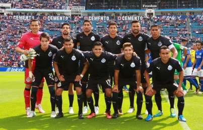 Chivas ansía su primer triunfo cuando enfrente a un inconsistente Querétaro