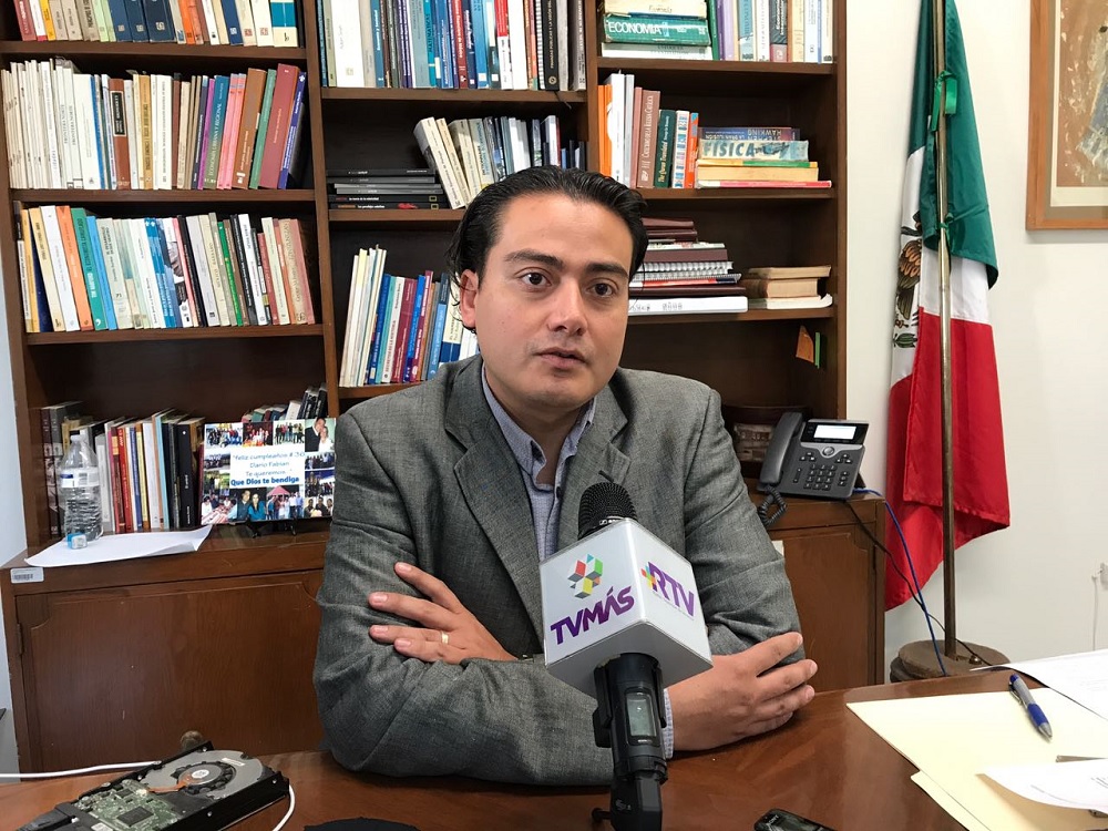 Senado toma proyecto económico de exalumna de la UV y lo convertirá en iniciativa de ley