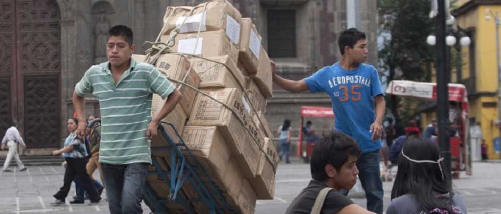 Están en el lado informal de la economía 60.6% de jóvenes mexicanos