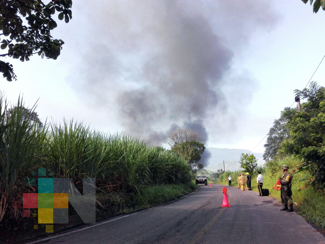 Un muerto y cinco lesionados por explosión de ducto de Pemex en Ixtaczoquitlán