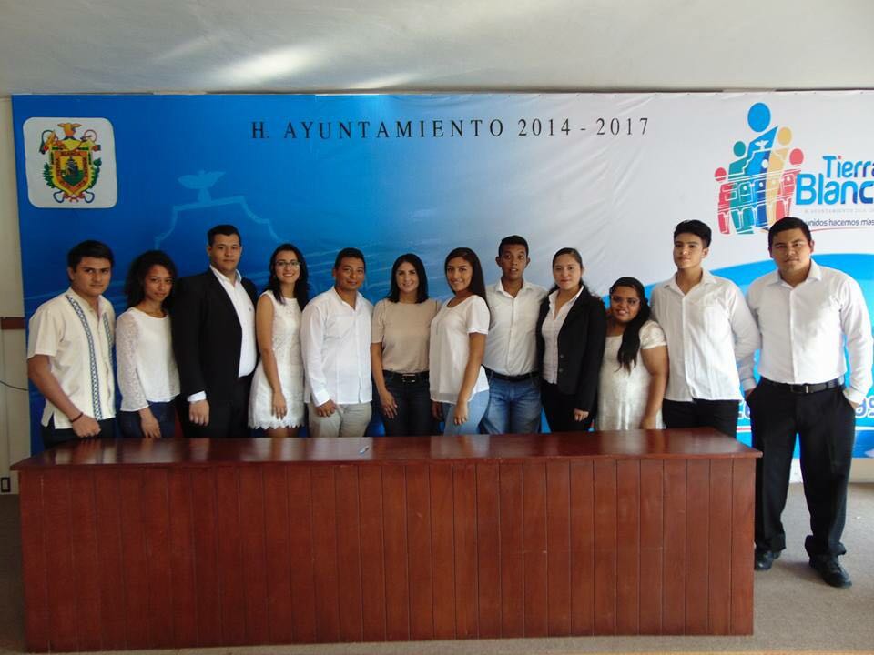 Fundación juvenil entrega propuestas de desarrollo al ayuntamiento de Tierra Blanca
