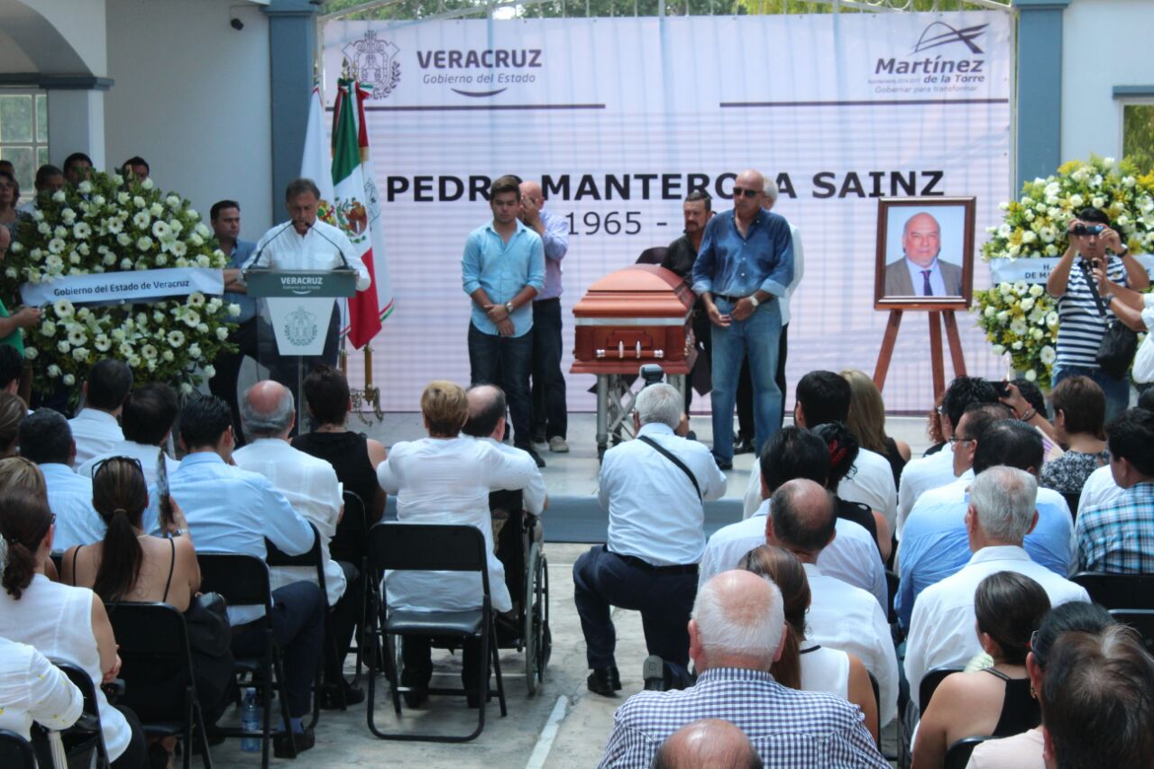 Realizan homenaje al subsecretario de gobierno, Pedro Manterola Sáinz