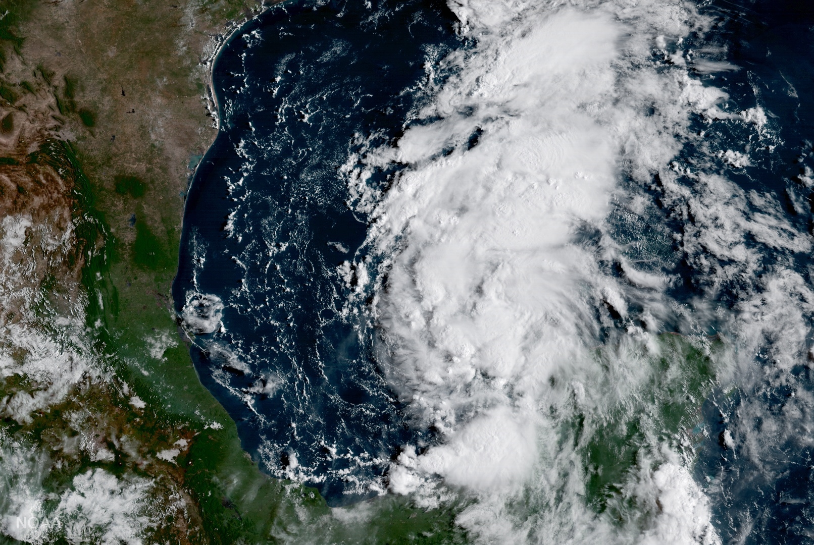 Texas se alista a enfrentar la furia de Harvey