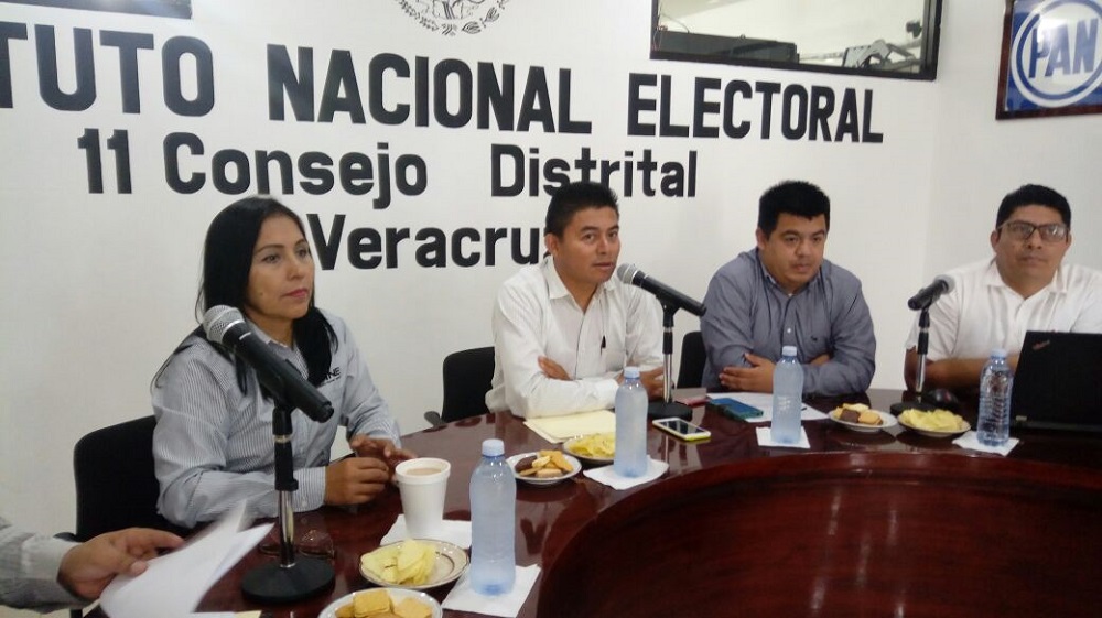 Pide INE a ciudadanos tramitar y recoger credenciales de elector