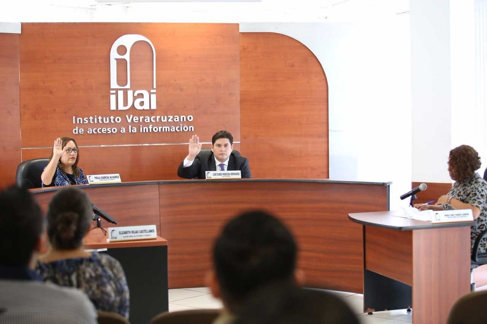 IVAI realiza sesión pública extraordinaria