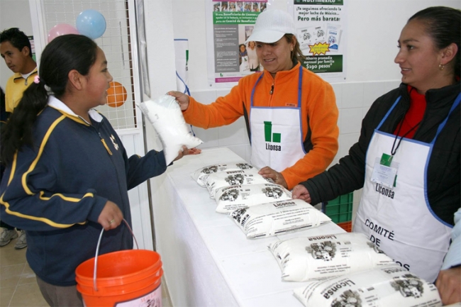 “A peso el litro de leche” de Liconsa beneficia a más 96 mil mexicanos