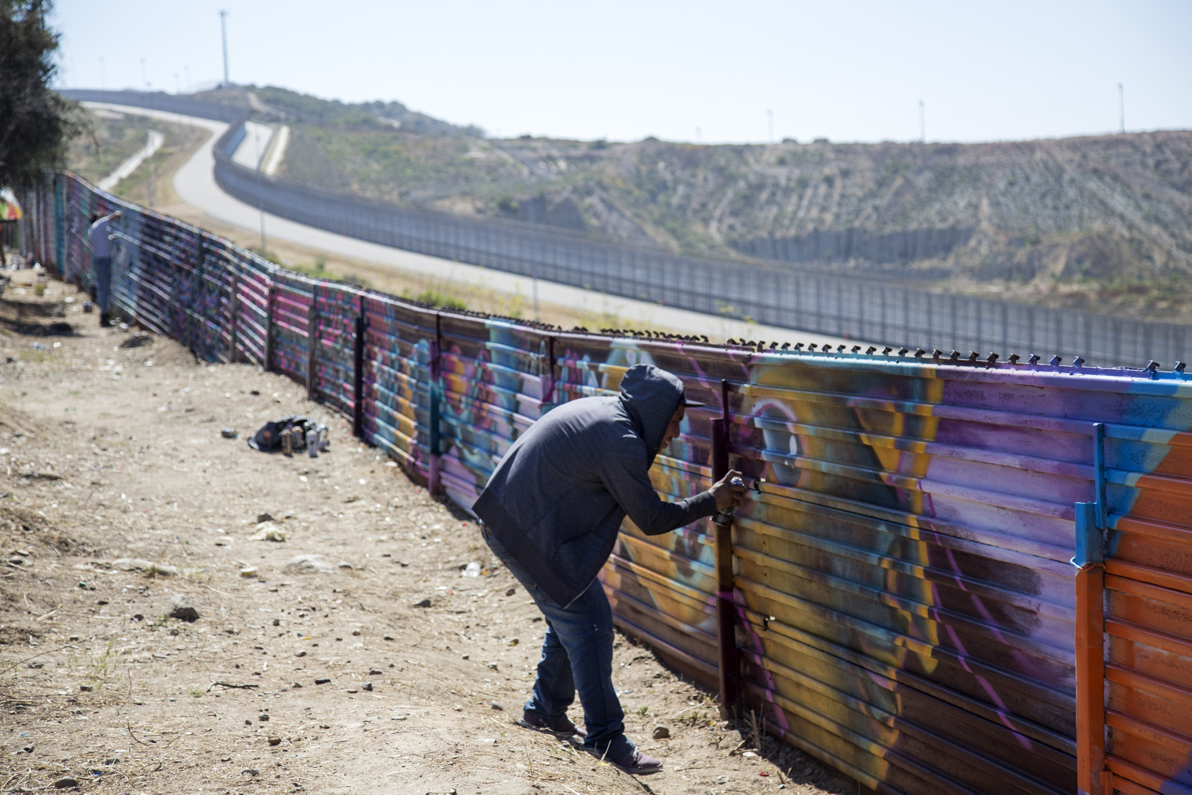 Demandan ambientalistas a Trump por construcción de muro