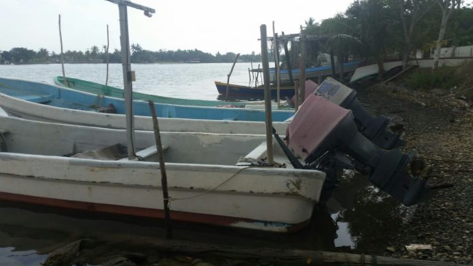Pescadores de Tuxpan exigen entrega de motores prometidos