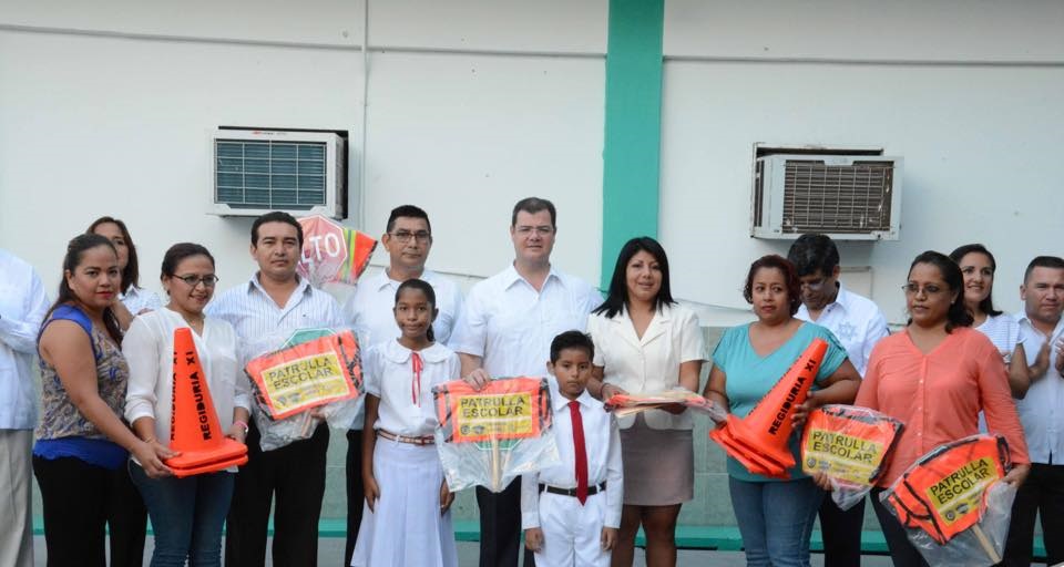 Inicia el programa “Patrullas Escolares” para reducir accidentes viales afuera de escuelas