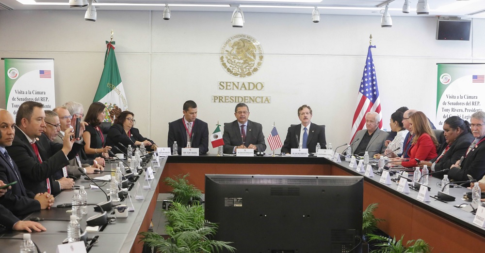 Senadores y congresistas de Arizona cooperarán en temas laboral, educativo y comercial