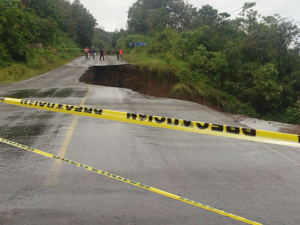 Huracán deja afectaciones en Naolinco