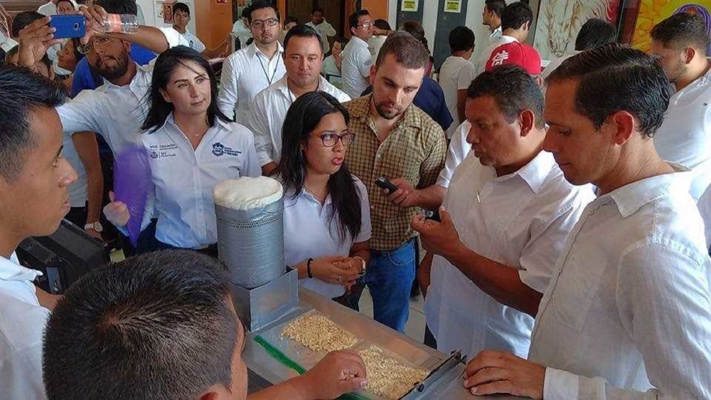 Celebra Instituto Tecnológico Superior de Tierra Blanca primera feria de vinculación empresarial