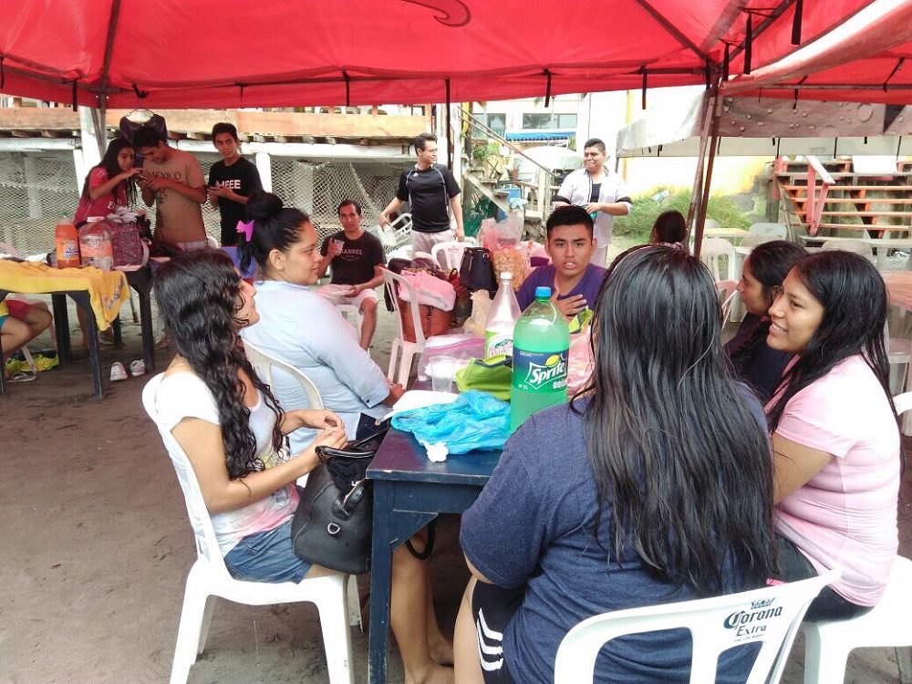Turistas disfrutan los últimos días de las vacaciones en playas de Veracruz