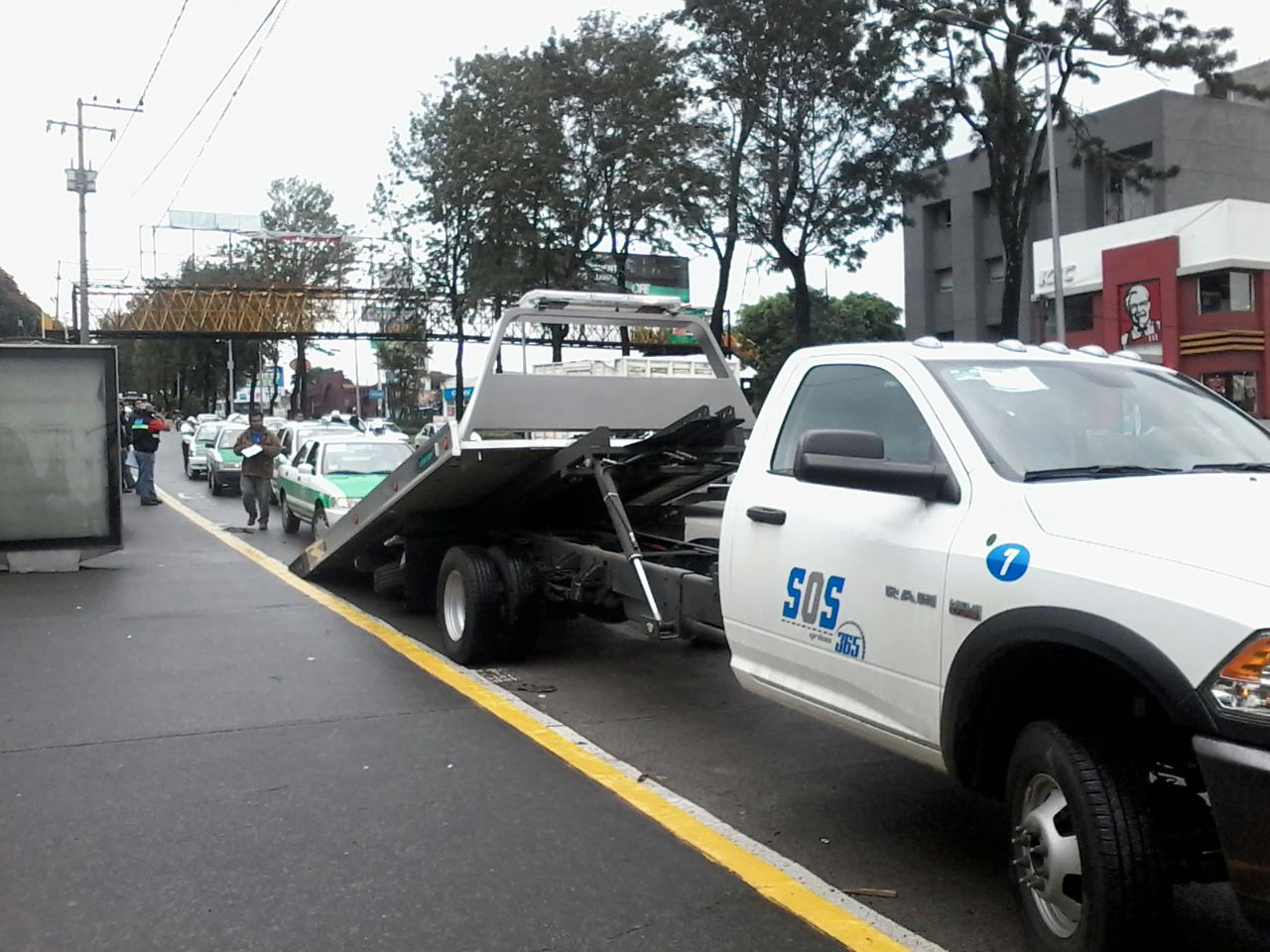 En 48 horas han retirado de circulación a 483 taxis por irregularidades: SSP