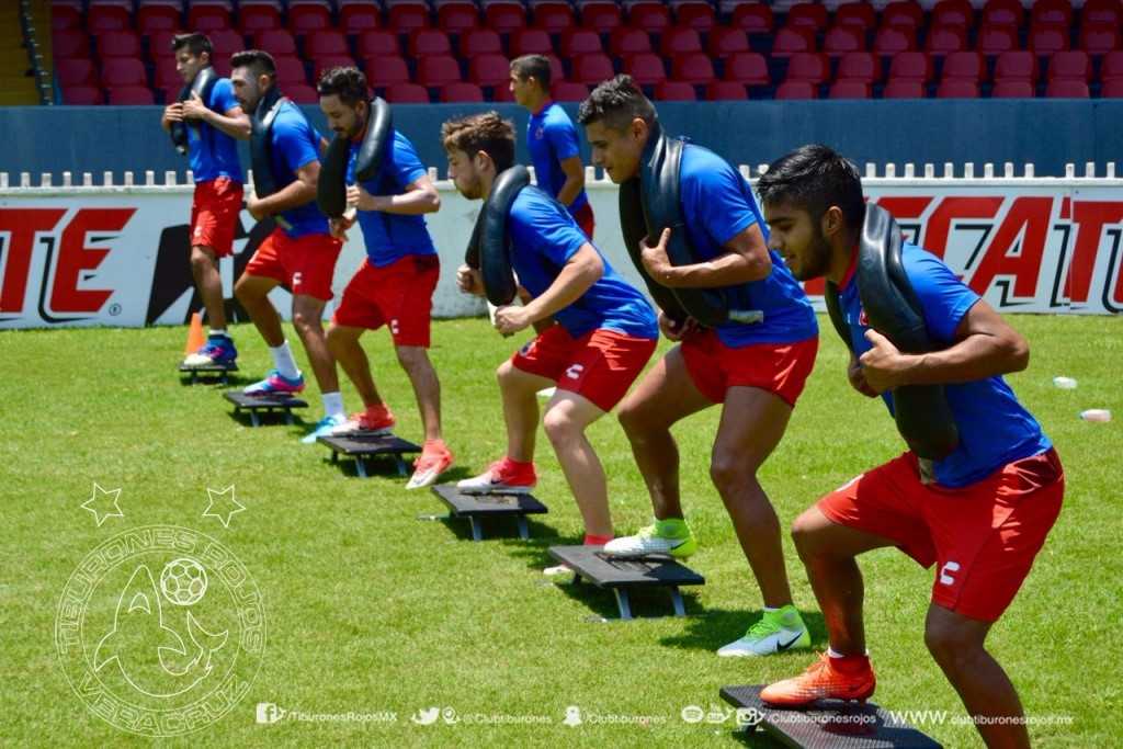 Tiburones Rojos se mentalizan para enfrentar a Pumas