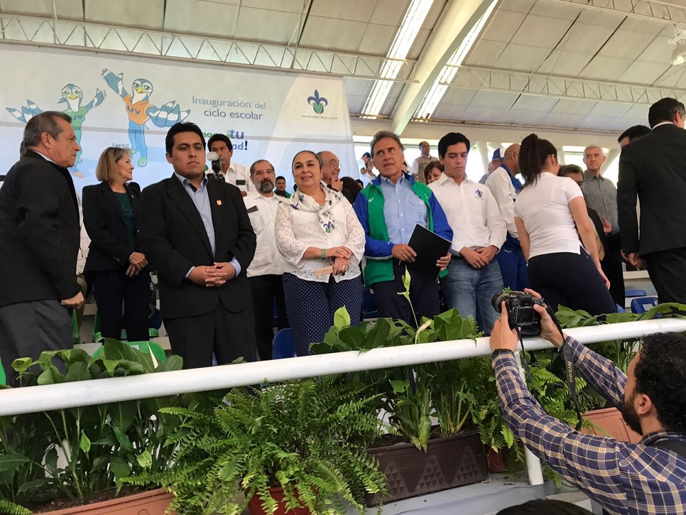 Gobernador Yunes inaugura ciclo escolar de la UV