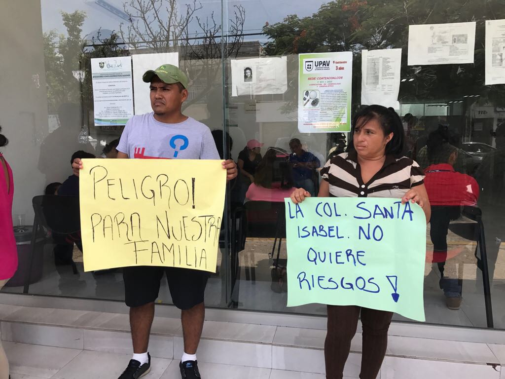 Coatzacoalquenses presentan denuncian penal por construcción de gasera