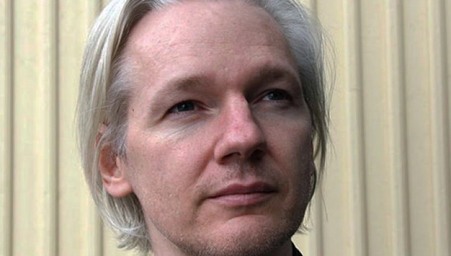 Assange esperará ocho meses audiencia de extradición a Estados Unidos