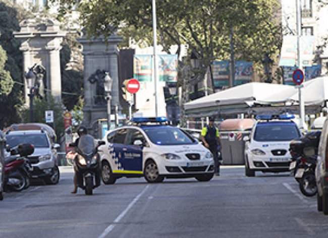 Francia refuerza sus controles fronterizos con España tras atentado