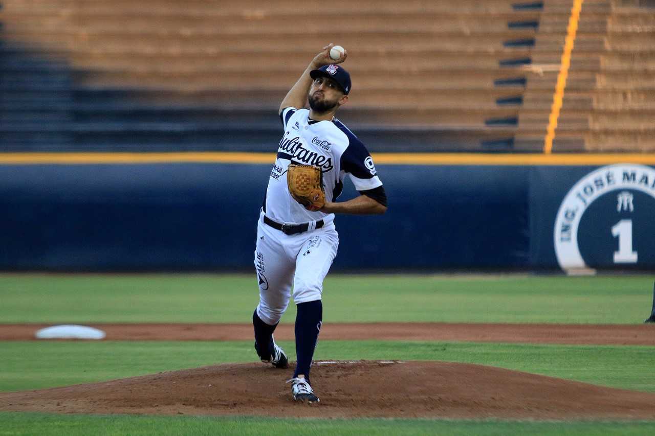 Brilla Jorge Reyes y Sultanes empata serie