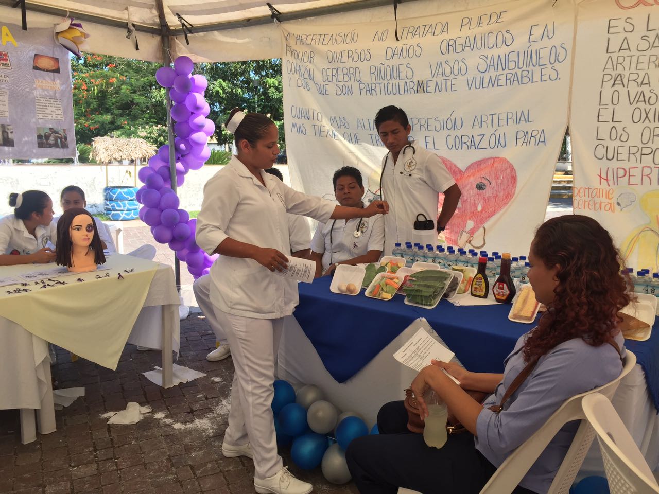 Estudiantes de enfermería de la UPAV promueven temas de prevención
